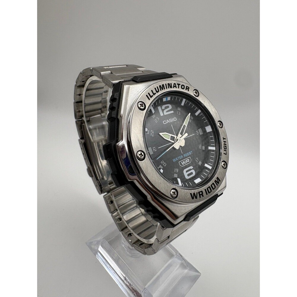 Casio Illuminator Heavy Duty Watch MWA-100HD 5577 Stainless Steel WR 100M Works